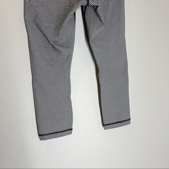 Lululemon Wunder Under Crop Leggings Roll Down Gingham Black White Size 4 Women - Picture 9 of 10
